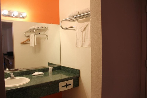 Sherman Inn image 19