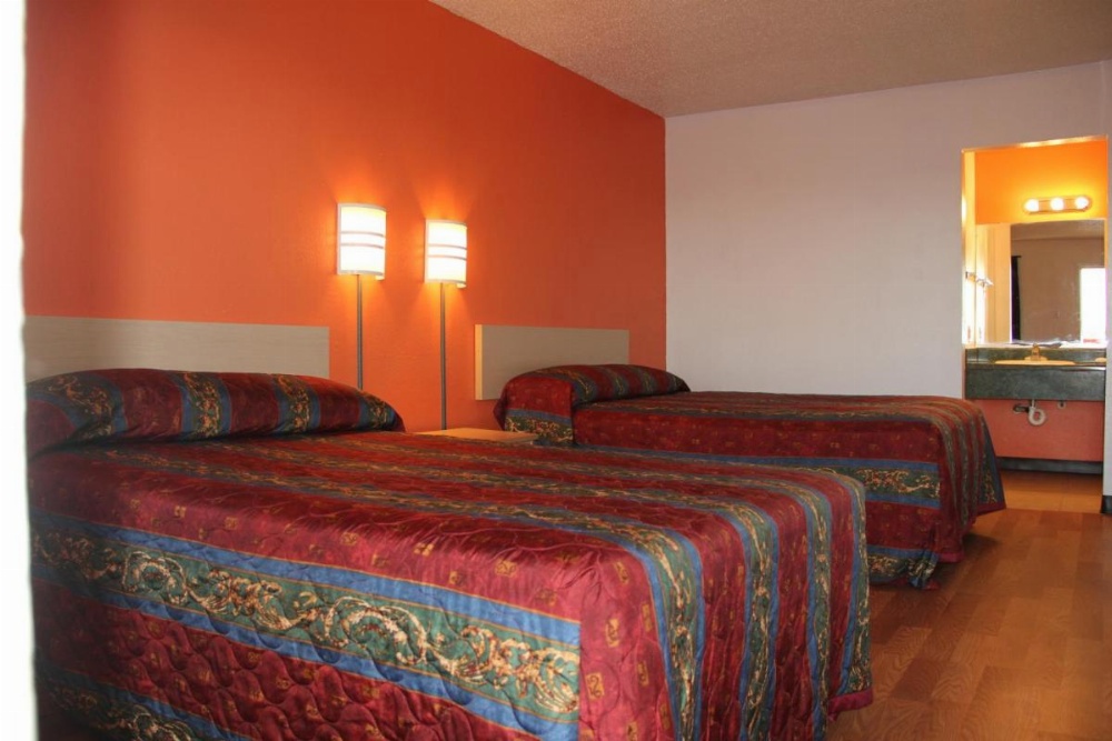 Room image 5